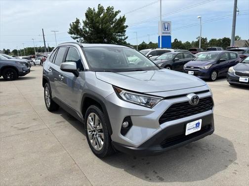 2019 Toyota RAV4 XLE Premium
