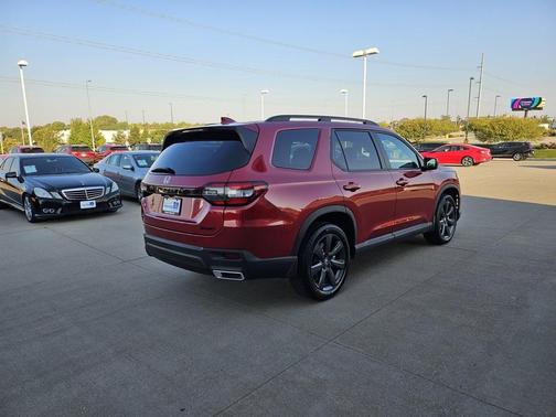 2025 Honda Pilot Sport