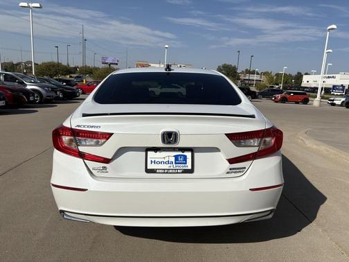 2022 Honda Accord Hybrid Base