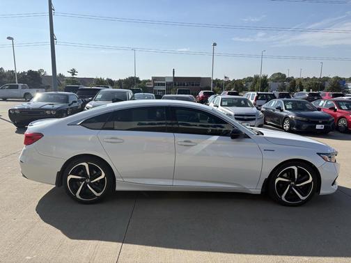 2022 Honda Accord Hybrid Base