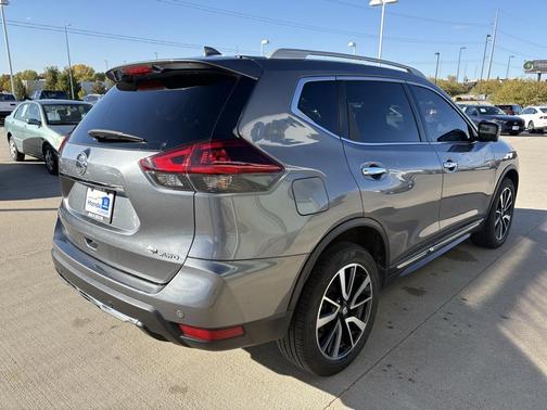 2020 Nissan Rogue SL