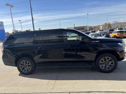 2021 Chevrolet Suburban 4WD Z71