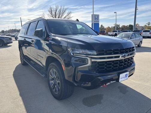 2021 Chevrolet Suburban 4WD Z71