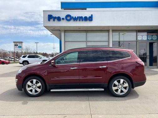 Siren Red Tintcoat 2017 Chevrolet Traverse Premier