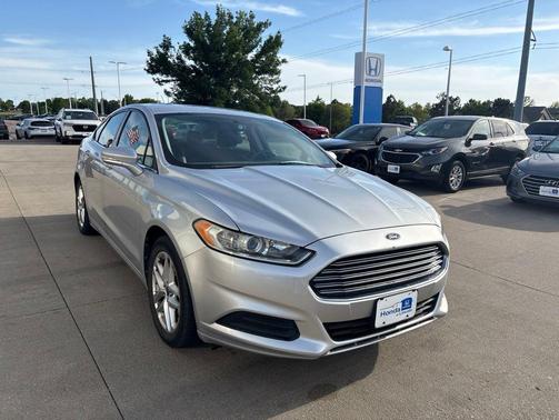 Ingot Silver 2013 Ford Fusion SE