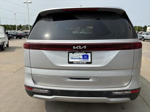 2023 Kia Carnival LX
