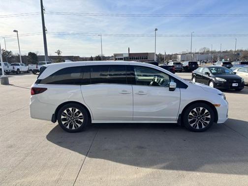 2025 Honda Odyssey Elite