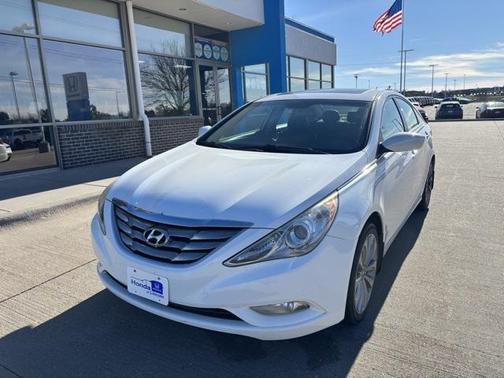 2012 Hyundai SONATA SE