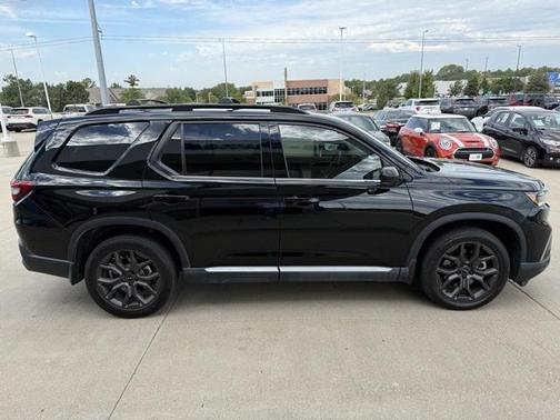2023 Honda Pilot AWD Elite