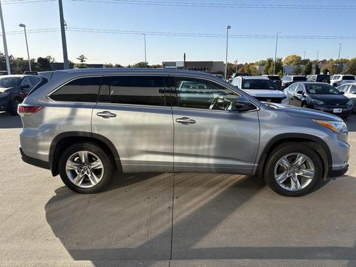 2016 Toyota Highlander Limited