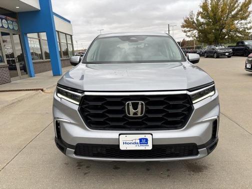 2023 Honda Pilot AWD EX-L 8 Passenger