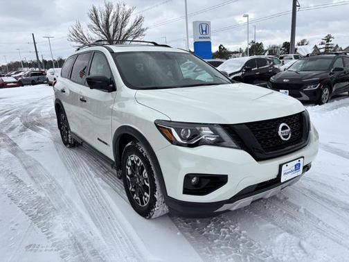 2020 Nissan Pathfinder SL 4WD