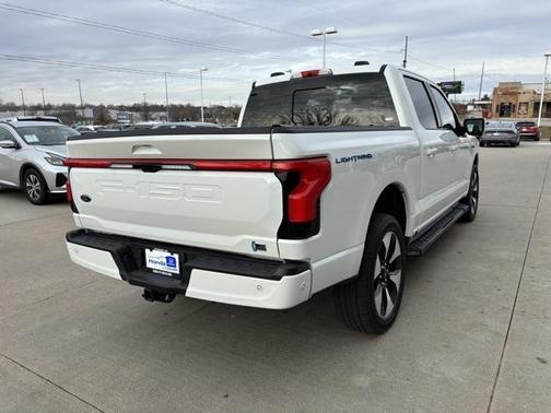 2022 Ford F-150 Lightning Platinum