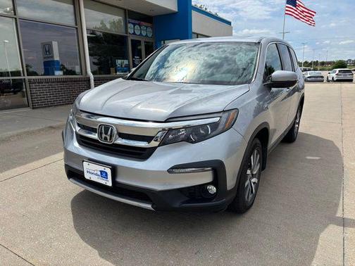 Lunar Silver Metallic 2019 Honda Pilot EX-L