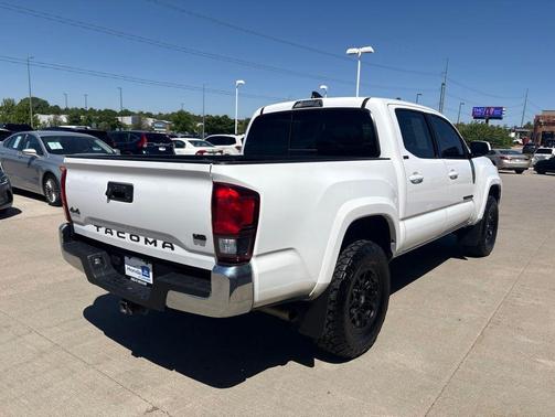 Super White 2019 Toyota Tacoma SR5