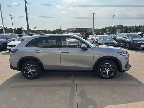 Lunar Silver Metallic 2023 Honda HR-V EX-L