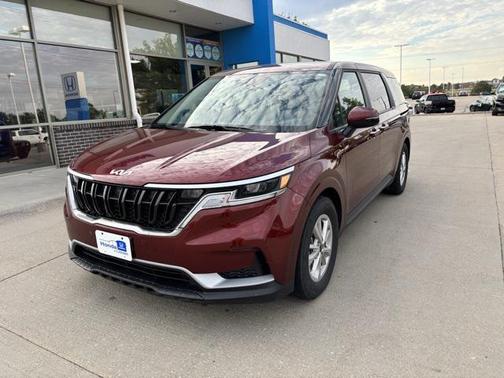 2023 Kia Carnival LX