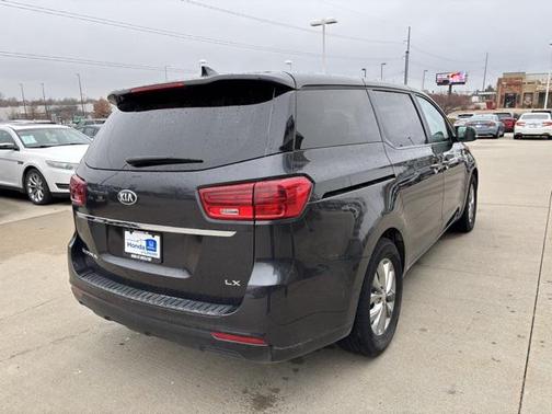 2020 Kia Sedona LX