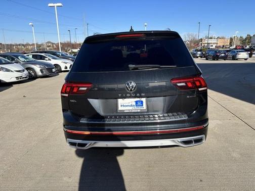 2022 Volkswagen Tiguan 2.0T SEL R-Line 4MOTION