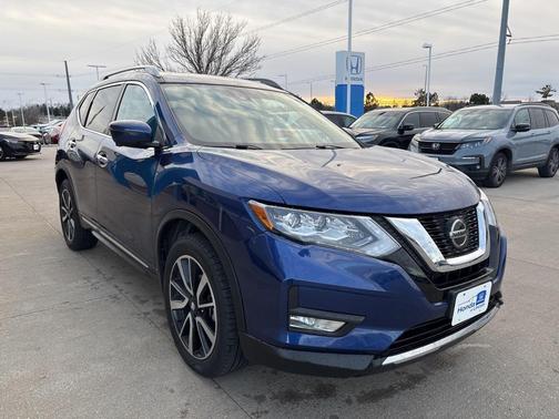 2020 Nissan Rogue SL