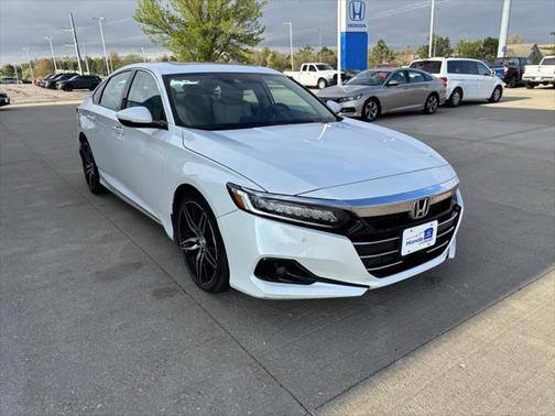 2022 Honda Accord Touring 2.0T