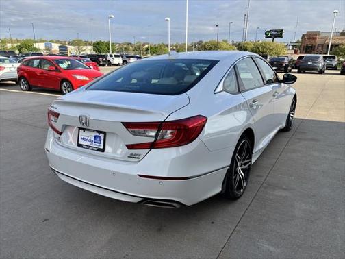 2022 Honda Accord Touring 2.0T