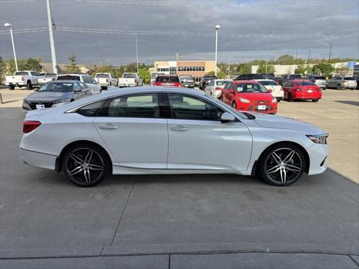 2022 Honda Accord Touring 2.0T