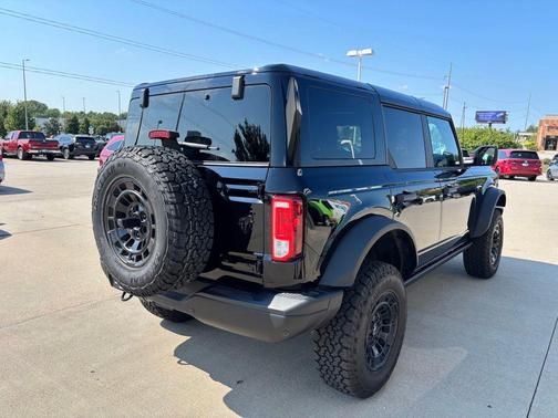 Shadow Black 2026 Ford Bronco Big Bend