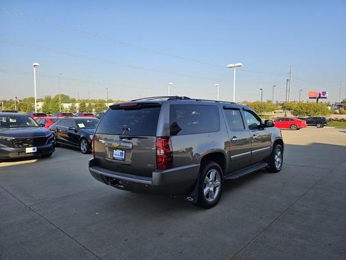 2012 Chevrolet Suburban 1500 LTZ