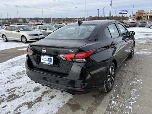 2021 Nissan Versa 1.6 SV