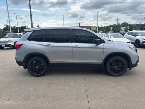 Lunar Silver Metallic 2021 Honda Passport AWD Sport