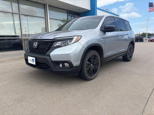 Lunar Silver Metallic 2021 Honda Passport AWD Sport