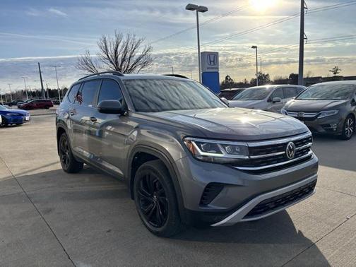 2022 Volkswagen Atlas 2.0T SE w/Technology 4MOTION