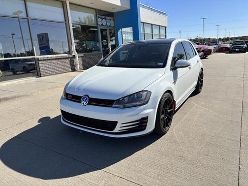 2016 Volkswagen Golf GTI 2.0T Autobahn w/Performance Package 4-Door