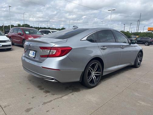 Lunar Silver Metallic 2022 Honda Accord Hybrid Touring