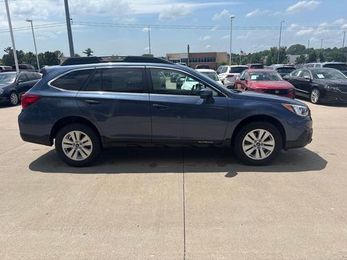 Twilight Blue Metallic 2017 Subaru Outback 2.5i Premium