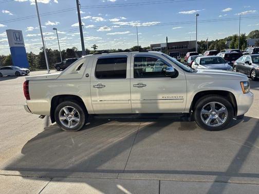 2013 Chevrolet Avalanche LTZ