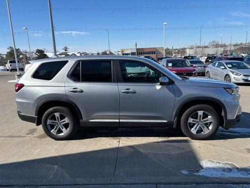 2023 Honda Pilot AWD EX-L 8 Passenger