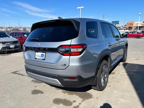 2023 Honda Pilot AWD EX-L 8 Passenger
