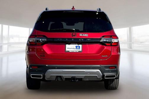 Radiant Red Metallic II 2026 Honda Pilot Touring 8-Passenger