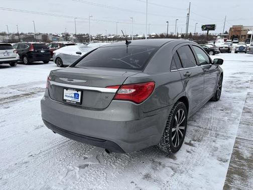 2013 Chrysler 200 Limited