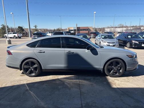 2023 Honda Accord Hybrid Sport-L
