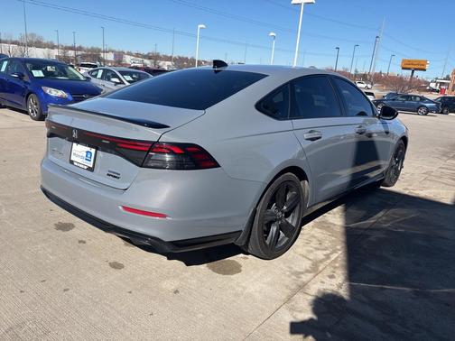 2023 Honda Accord Hybrid Sport-L