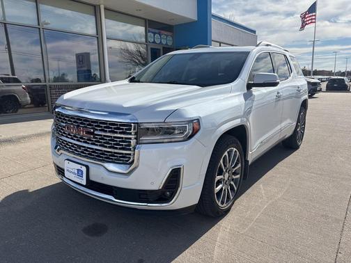 2020 GMC Acadia Denali