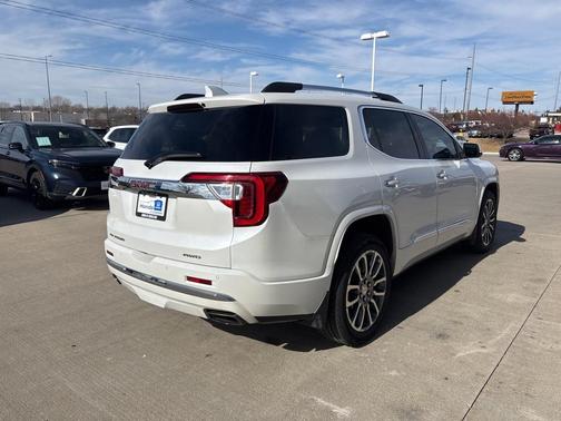 2020 GMC Acadia Denali