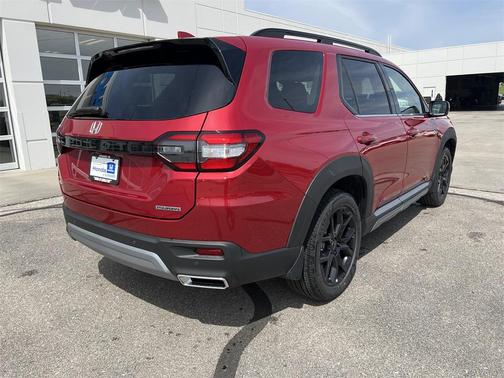 2025 Honda Pilot Touring 8-Passenger