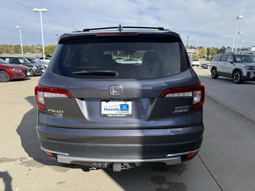 2021 Honda Pilot Touring 8-Passenger