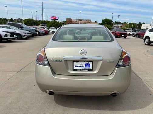 Sonoran Sand Metallic 2009 Nissan Altima 2.5 S