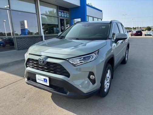 2020 Toyota RAV4 Hybrid XLE