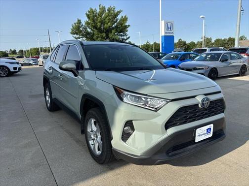 2020 Toyota RAV4 Hybrid XLE
